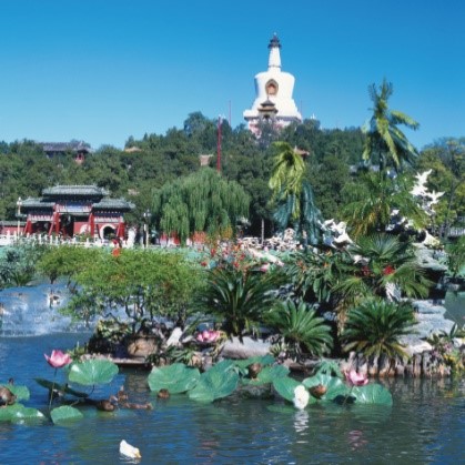 Beihai Park, a masterpiece of Chinese garden art(图1)